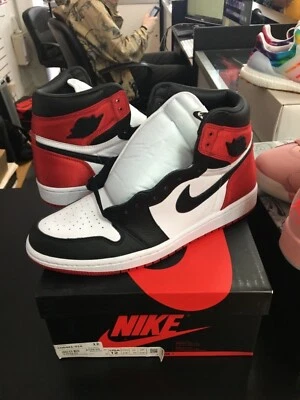 Air Jordan 1 Puntera Negra Satinada Criada Tablero Trasero Roto Aleali Mayo UNC 11W 9.5M  Foto 1 de 4