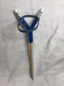 Toysmith Cata Pencil Desktop Defense Catapult/Slingshot Pencil Fun @ School - Picture 1 of 4