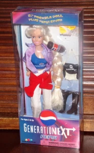 Muñeca de Moda Posable GENERATIONEXT PEPSI con Accesorios, Próxima Generación Nueva en Caja - Imagen 1 de 4