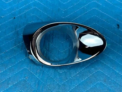 Bisel de cubierta de faro antiniebla lado del conductor Lexus RX350 RX450h 81482-0E110 2013-2015 OEM Foto 1 de 4