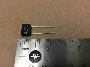 (2 PC) ELECTROCUBE 232AIE332J CAPACITOR .0033 uf 5% 400 VDC WITH MFG CERTS - Picture 1 of 3