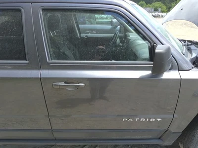 15 JEEP PATRIOT Front Door Passenger Side Foto 1 de 3