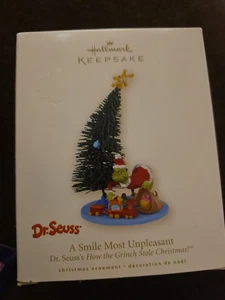 2008 Hallmark Ornament Dr. Seuss El Grinch Navidad Una sonrisa más desagradable  - Imagen 1 de 3