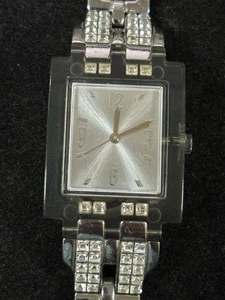 Vintage Swatch Be Found Quartz 24mm Square Watch SUBM102G - Picture 1 of 18
