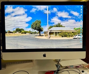 Apple iMac Retina 5K 27" (2020) Core i7 3,8 GHz 5500 XT 8GB 1TB SSD 96GB RAM - Bild 1 von 3