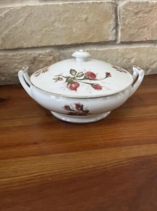 Pacific Fine China Vegetable Dish With Cover Lid Made In Japan Pink Roses - Picture 1 of 21