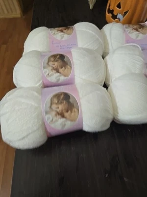 Mary Maxim Baby’s Best Yarn,Color White  Lot Of 6 Skeins Size 2 - Image 1 of 4
