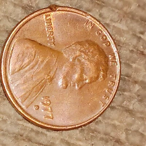 RARE 1977 “D” Lincoln Memorial Penny Error - Picture 1 of 4