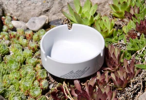 NICE VINTAGE PORCELAIN ASHTRAY # BMW "UNUSED" SMOKING CIGARETTES - Picture 1 of 2