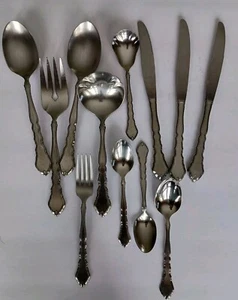 Oneida Community SATINIQUE Besteck Set 12 Teile Serviergabeln Messer Schöpfkelle Zucker - Bild 1 von 11