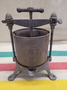 Antique Griswold #2 Fruit & Lard 2 Quart Press - Good condition - Picture 1 of 12