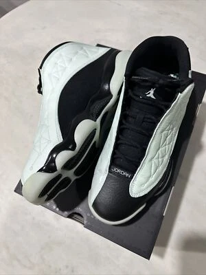 Tamanho 10.5 - Jordan 13 retrô baixo dia dos solteiros 2021. Novo com caixa… - Imagem 1 de 4