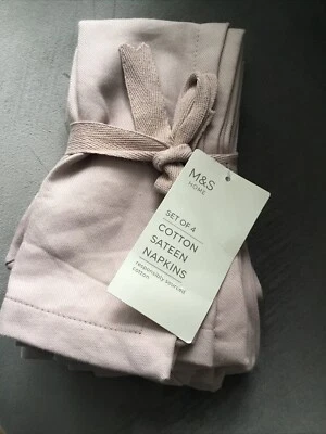 M&S Set Of 4 Cotton Sateen Napkins Light Pink 40x40cm BNWT - Image 1 of 2