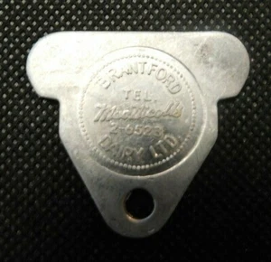 BRANTFORD DAIRY LTD TOKEN!  e832QCN - Picture 1 of 4