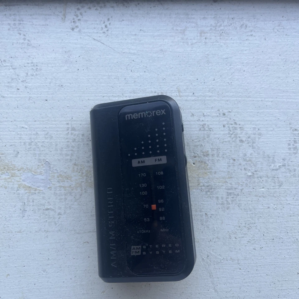 Memorex AM/FM Stereo System Portable Pocket-Sized Walkman Model MR4240 * WORKS * - Image 1 of 4