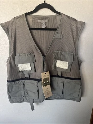 DANIELSON FISHING VEST- 15 Pockets , Fly Patch Mesh Fabric -New - Image 1 of 4