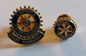Vintage Rotary International Past President & Rotary International pin badges - Picture 1 of 4