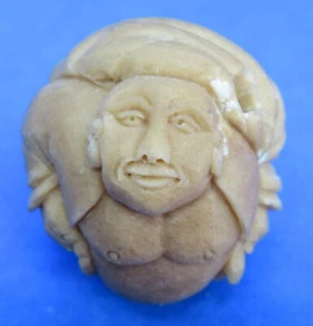 Japanese carved nut vintage Victorian Meiji Period oriental antique man netsuke - Picture 1 of 6