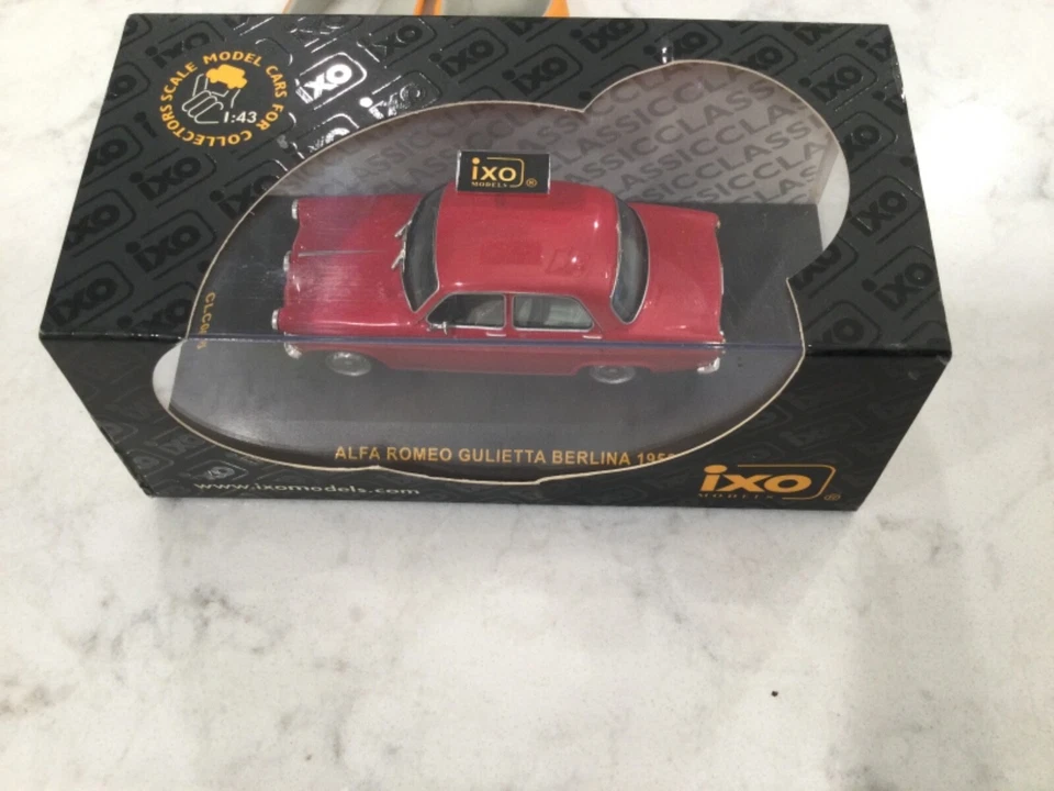 Modelos IXO 1:43 Alfa Romeo Gulietta Berlina 1956 Diecast Foto 1 de 3