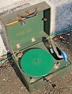 Victrola Pal Jr. Antiker tragbarer Plattenspieler mit Kurbel & neuem Kopf & Alben - Bild 1 von 22