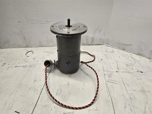 Baldor P-601A100-2 XPY Tachometer 50V/1000RPM - Picture 1 of 8