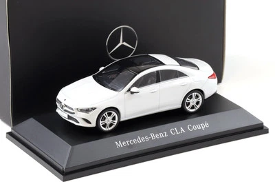 1:43 Spark Mercedes CLA Coupe C118 Digitale Bianca 2019 VERSIONE DEALER - Immagine 1 di 3
