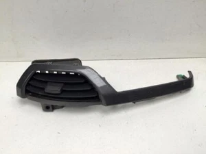Holden Colorado RG dash vent RHS right driver side gloss grey 52016015 - Picture 1 of 6