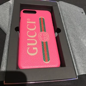 New Gucci Pink Pebbled Leather Vintage Logo IPhone 7 or 8 Plus Phone Case - Picture 1 of 8