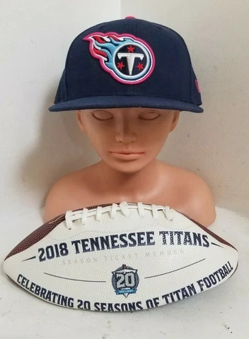 🏈TENNESSEE TITANS 2018 20th Anniversary NFL Football with SIZE 7 FITTED HAT Cover