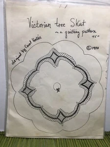 Vintage Victorian Tree Skirt Quilting Pattern Carol Hollis 1980 45" - Picture 1 of 3