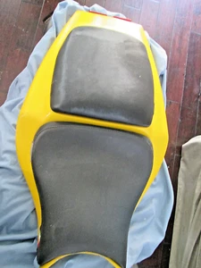 DUCATI OEM 748 916 996 998 COMPLETO AMARILLO BI-POSTO PASAJERO SECCIÓN TRASERA - Imagen 1 de 23
