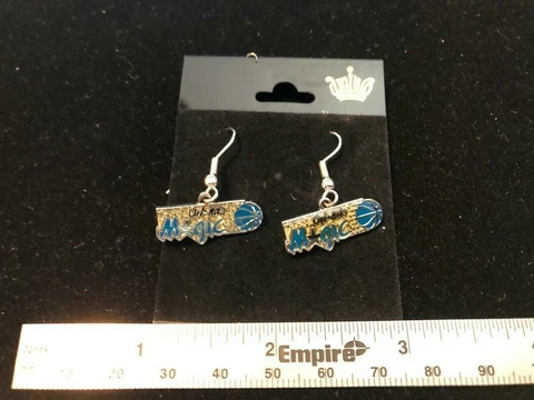 One Pair of NEW Orlando Magic Dangling Earrings - Aminco Brand -  NBA Licensed Cover