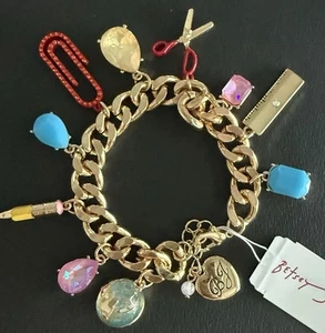 BETSEY JOHNSON Back To School Supplies Charms Bracelet Gold Tone Multi Color NWT - Picture 1 of 3