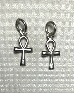Juego de dos Dijes Cruz Egipcia Colgante PLATA ESTERLINA ANKH MUY BONITOS - Imagen 1 de 3