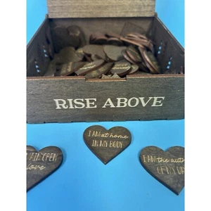 Positive Affirmations Box - Holzbox mit Bergmotiv und 72 einzigartigen Nachrichtenherzen - Bild 1 von 11