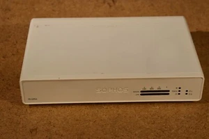 Sophos 4 port Gigabit Fanless OPNsense Firewall Atom E3930 4GB RAM 16GB AES-NI - Afbeelding 1 van 13