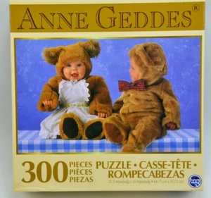 Anne Geddes Teddybären 300-teiliges Puzzle 25,5 Zoll x 18 Zoll TCG NEU versiegelt - Bild 1 von 3