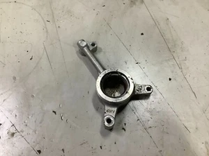 1998 98 YAMAHA GRIZZLY 600 CRANKSHAFT CRANK BEARING SUPPORT - Imagen 1 de 1