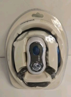 Insignia IS-PA040721 Portable Digital AM/FM Armband Radio - Image 1 of 2