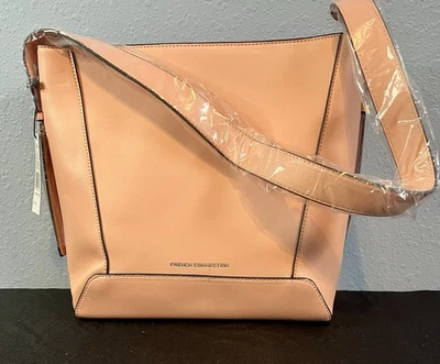 Bolso de hombro French Connection Olympia Bucket, melocotón suave, nuevo con etiquetas, precio de venta sugerido por el fabricante 128 USD Foto 1 de 4