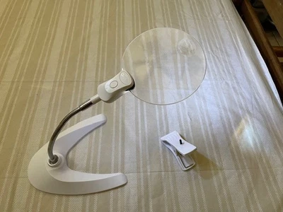 OttLite 2x Lupa Iluminada LED Grado Óptico 5" con Clip y Soporte #MG016INT5 Foto 1 de 2