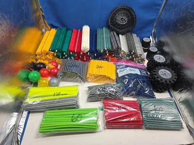 K'nex huge Lot APPROX 3700 Pieces Huge Dark Blue Red Green Neon Connectors Rods - Image 1 of 4