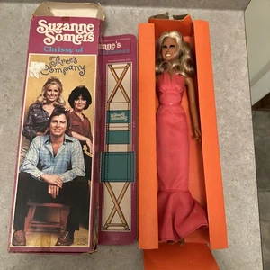 Mego Suzanne Somers Puppe 1978 Three's Company Chrissy Snow 70er mit Karton (ohne Schuhe) - Bild 1 von 12