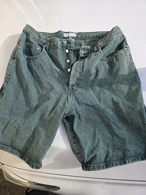 Vintage Mens Guess Jean Shorts Size 36 Button Fly Green Shorts USA - Image 1 of 4