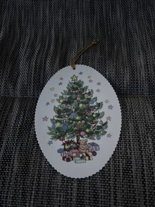 Nikko Fine China Japan Scalloped Hanging Holiday Christmas Ornament 5" Tall - Picture 1 of 2