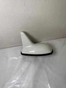 OEM 07-11 Mercedes W221 S550 Roof Shark Fin GPS Antenna WHITE ( 058 903 ) - Picture 1 of 13