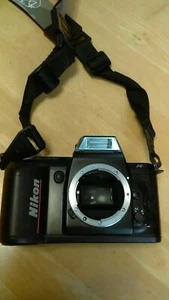 Nikon N4004s AF SLR 35mm Film Camera Body with Strap for Parts - Picture 1 of 9