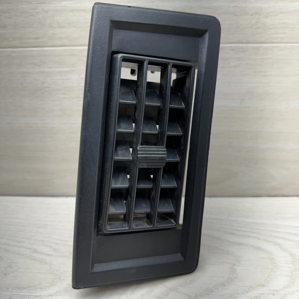 Chevrolet S10 GMC S-15 1986-1993 Sonoma conductor izquierdo tablero esquina ventilación negro Foto 1 de 4