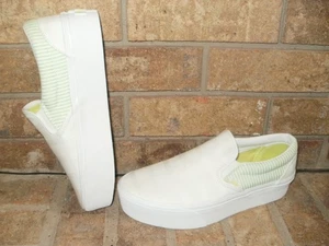 New Vans Classic Slip-On Stackform /Canvas Shoe Men's 9 M/Lady's 10.5 /MSRP$70 - Picture 1 of 5