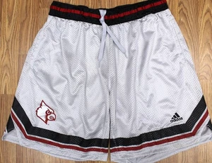LOUISVILLE CARDINALS ADIDAS Hombres PANTALONES CORTOS DE MALLA DE POLIÉSTER GRIS Talla X-GRANDE, XL - Imagen 1 de 5